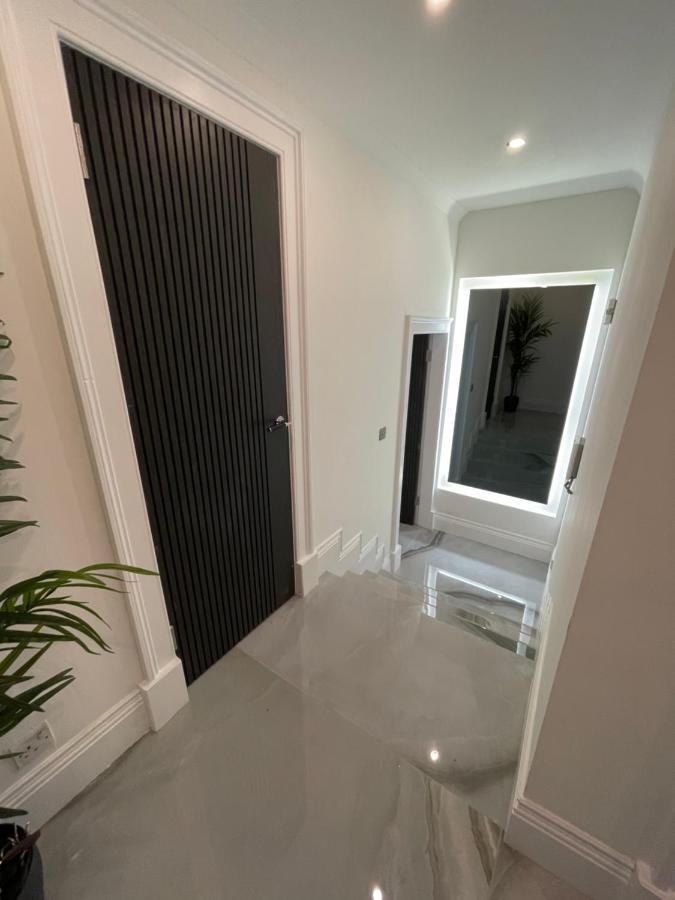 Royal Mile Apartment 2Bedroom Edimburgo Exterior foto